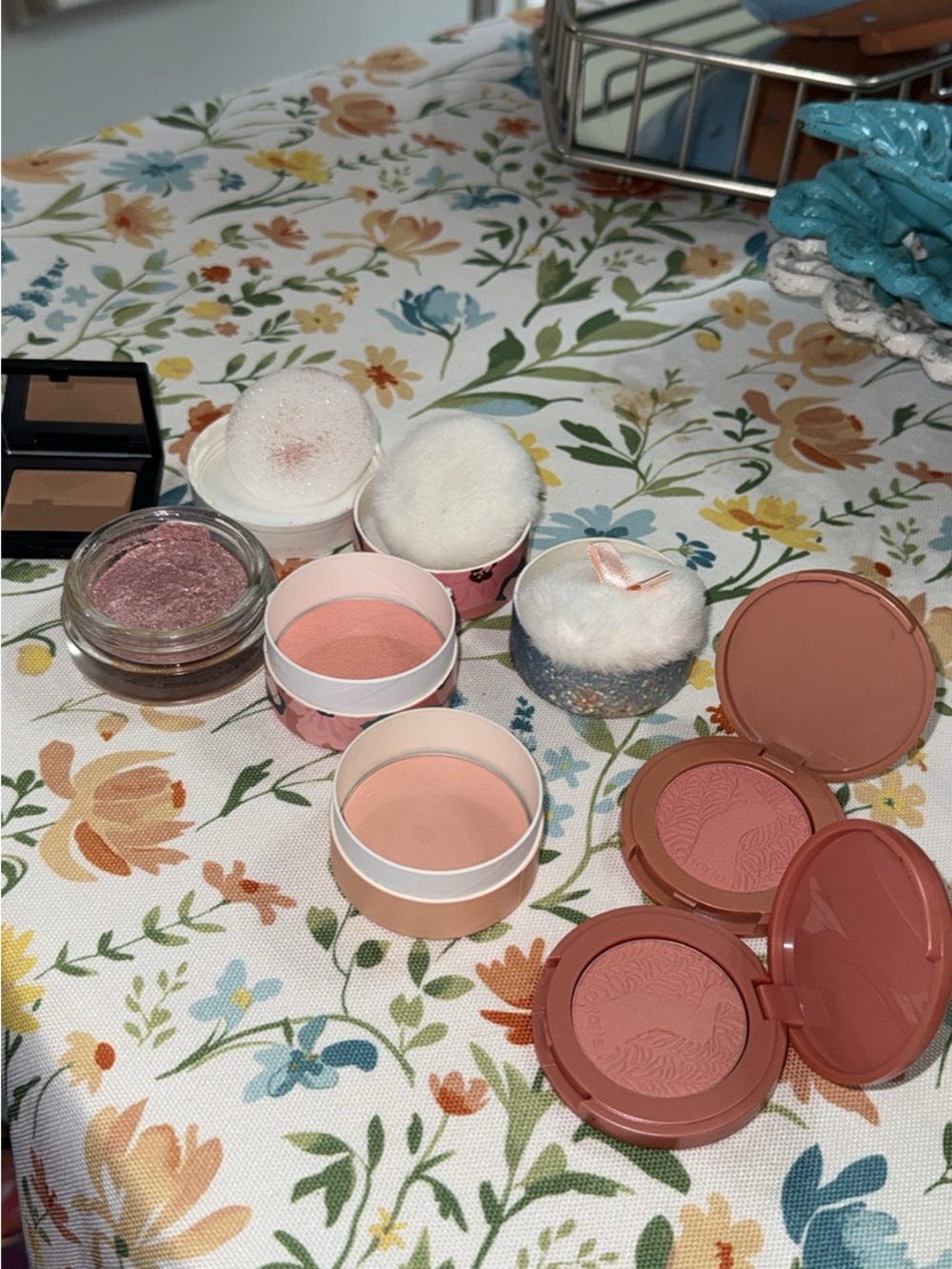 Lot of 6 Unused Blush, Highlighter and Bronzer Tarte NARS Half Magic